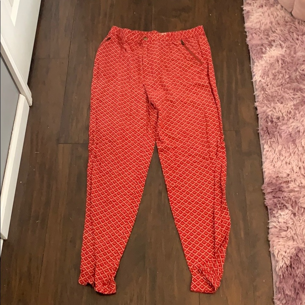 size 30 comfy forever 21 printed pants